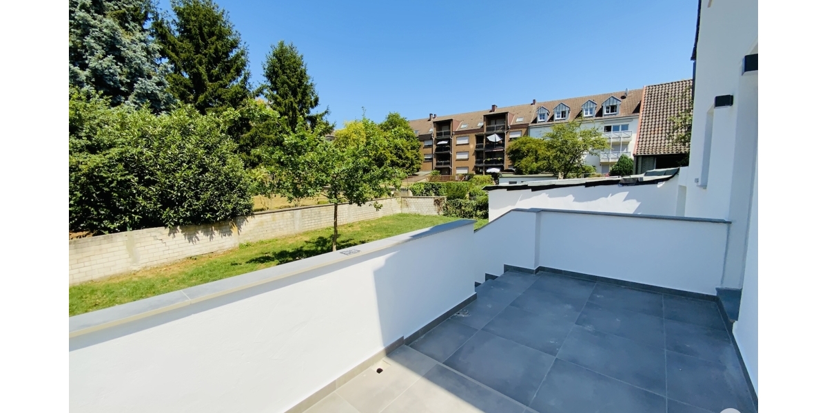 Einfamilienhaus mit 5 Zimmern und 2 Bädern, großem Garten ideal für Familien. Komplett saniert! - Einfamilienhaus Düsseldorf / Rath Rath | Angebot:27190569
