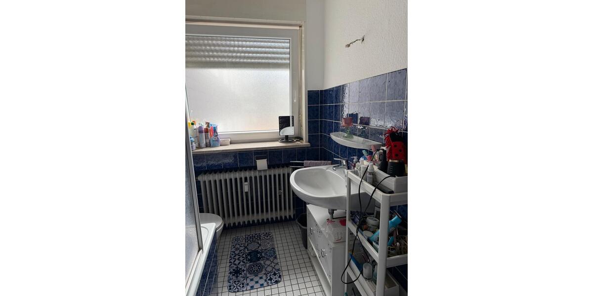 Etagenwohnung Remscheid Lüttringhausen - 1 Zimmer, 33 m&sup2;, 470&euro; | Angebot:25978290