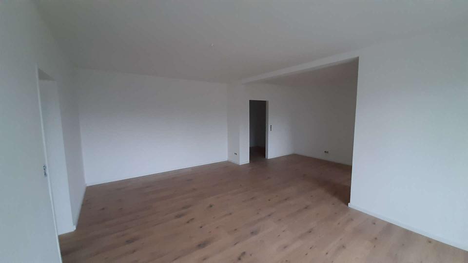 Erdgeschoßwohnung Krefeld Fischeln - 2 Zimmer, 70 m&sup2;, 650&euro; | Angebot:24671024
