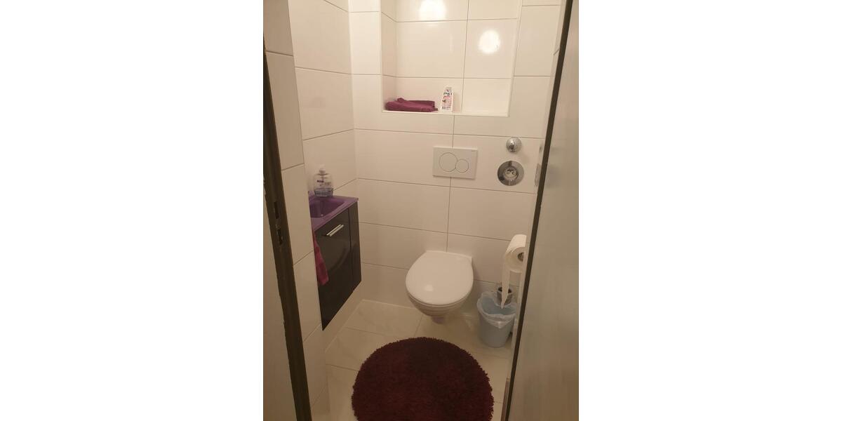 Etagenwohnung Krefeld Benrad - 4 Zimmer, 100 m&sup2;, 1.300&euro; | Angebot:25874620