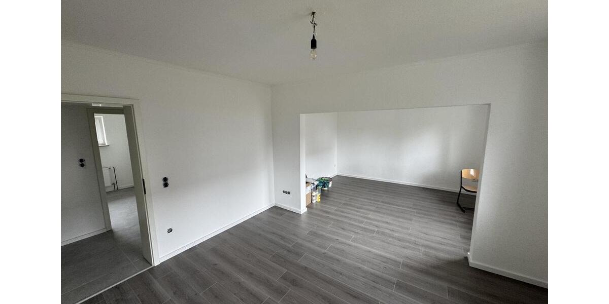 Erdgeschoßwohnung Duisburg Hochheide - 2.5 Zimmer, 80 m&sup2;, 880&euro; | Angebot:25894572