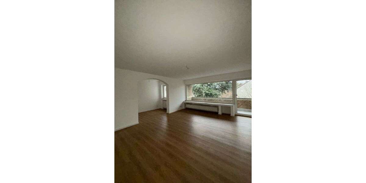 Etagenwohnung Düsseldorf Vennhausen - 3 Zimmer, 75 m&sup2;, 900&euro; | Angebot:24789307
