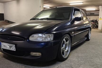 Ford Escort 230.000 km 7.499 &euro; Düsseldorf 40468