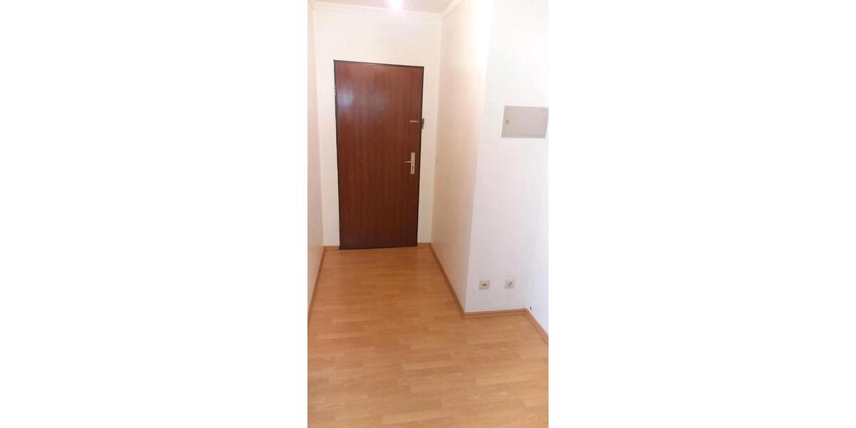 Etagenwohnung Krefeld - 2 Zimmer, 66 m&sup2;, 650&euro; | Angebot:25999477