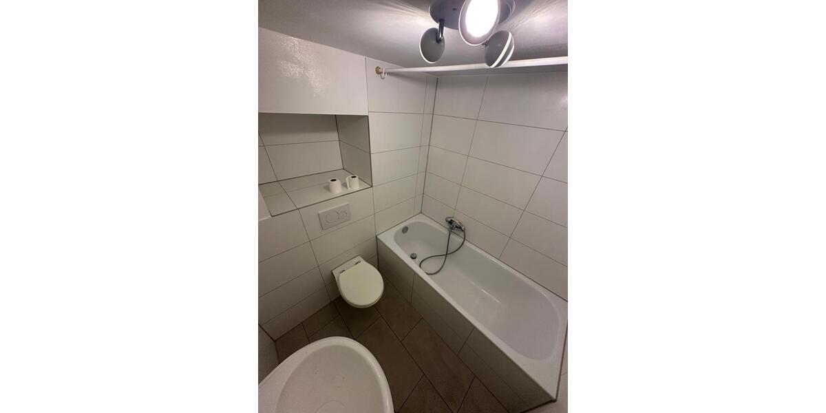 Erdgeschoßwohnung Solingen Burg - 2 Zimmer, 65 m&sup2;, 740&euro; | Angebot:27547788