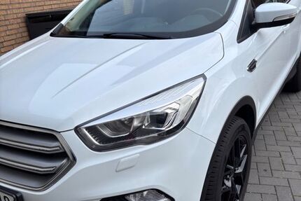 Ford Kuga 164.500 km 12.500 &euro; Dormagen 41542