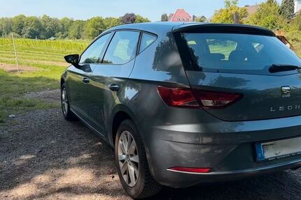 Seat Leon 65.000 km 10.650 &euro; Essen 45134