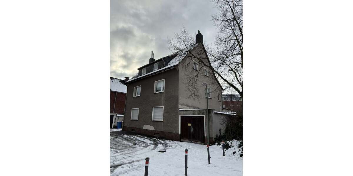 Einfamilienhaus Neuss / Grimlinghausen Grimlinghausen - 12 Zimmer, 270 m&sup2;, 670.000&euro; | Angebot:24608097