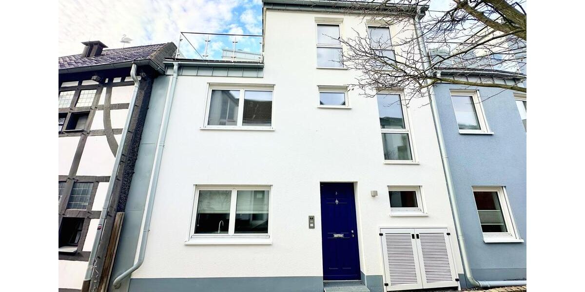 Einfamilienhaus Hilden - 3 Zimmer, 122 m&sup2;, 2.340&euro; | Angebot:23459204