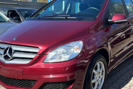 Mercedes-Benz B 170 160.977 km 3.690 &euro; Essen 45326