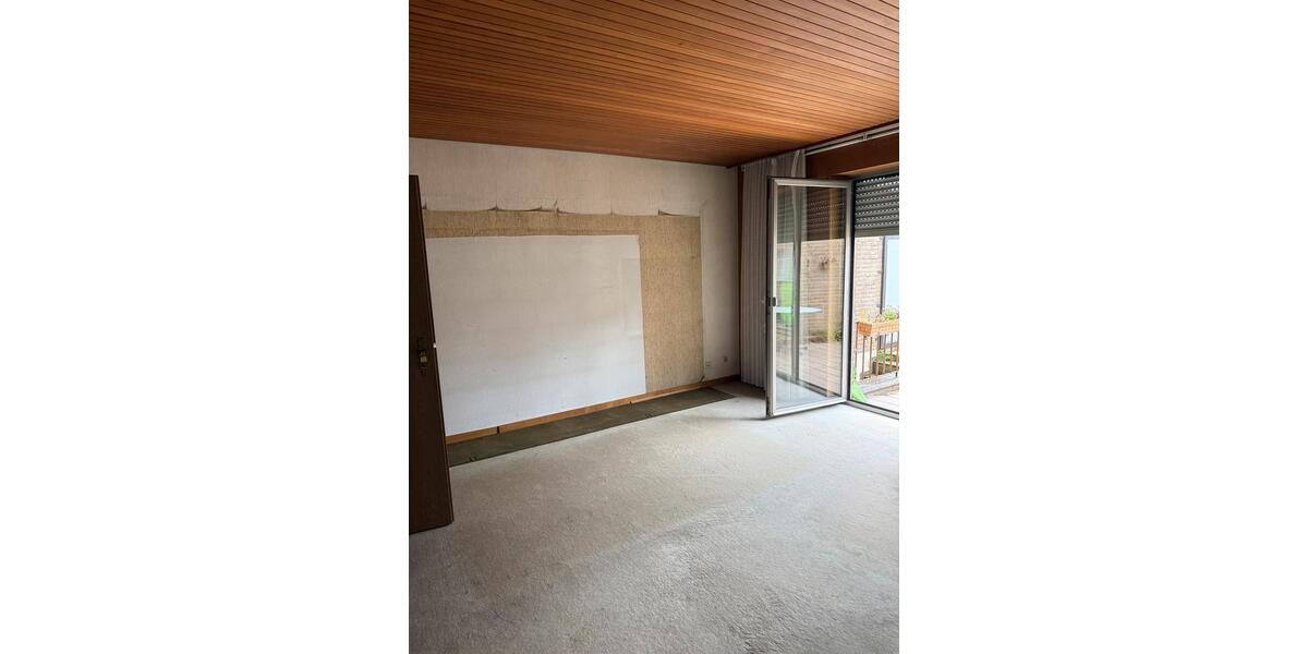 Reihenhaus Willich - 7 Zimmer, 130 m&sup2;, 350.000&euro; | Angebot:26037803