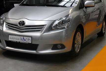 Toyota Verso 94.000 km 9.990 &euro; Neukirchen-Vluyn 47506