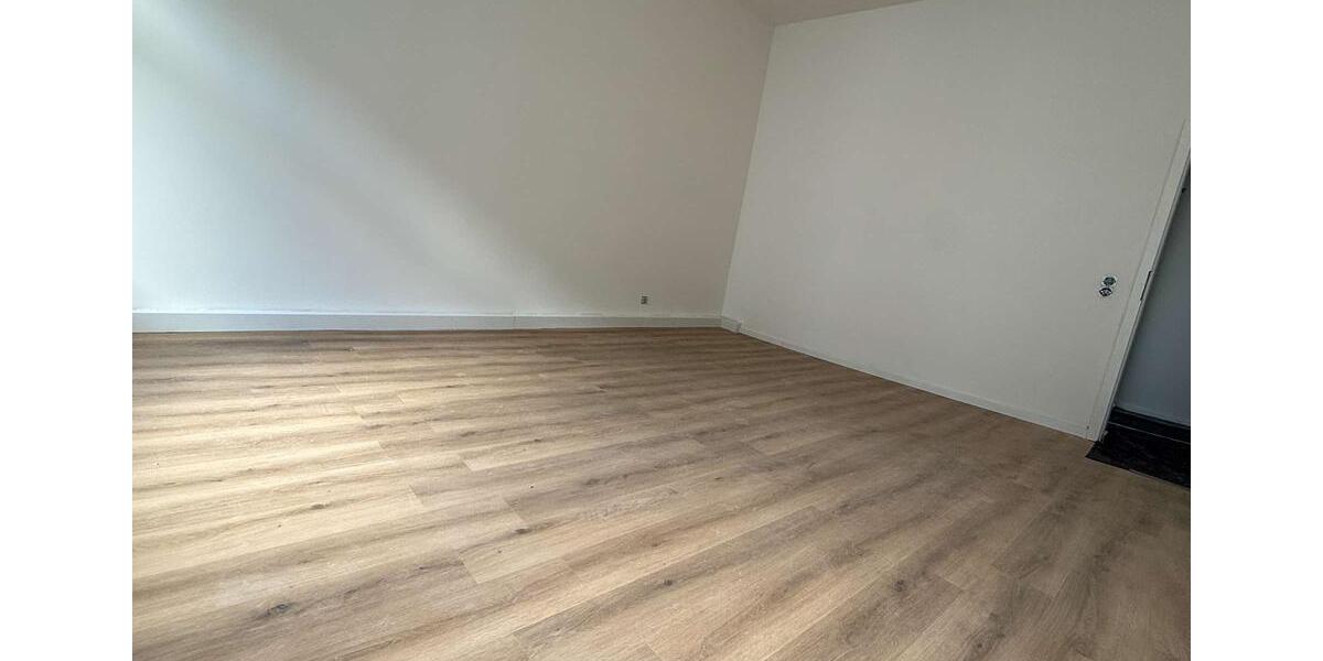 Etagenwohnung Wuppertal Elberfeld - 5 Zimmer, 111 m&sup2;, 1.100&euro; | Angebot:26420207