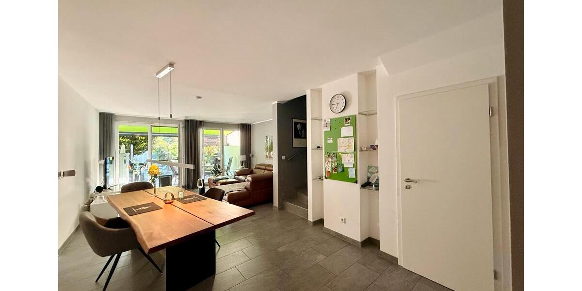 Reihenhaus Krefeld Dießem - 5 Zimmer, 127 m&sup2;, 450.000&euro; | Angebot:27201308