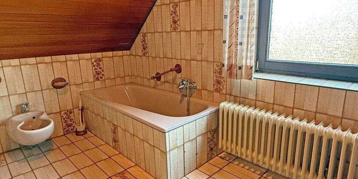 Einfamilienhaus Duisburg / Baerl Baerl - 5 Zimmer, 156 m&sup2;, 525.000&euro; | Angebot:25684452