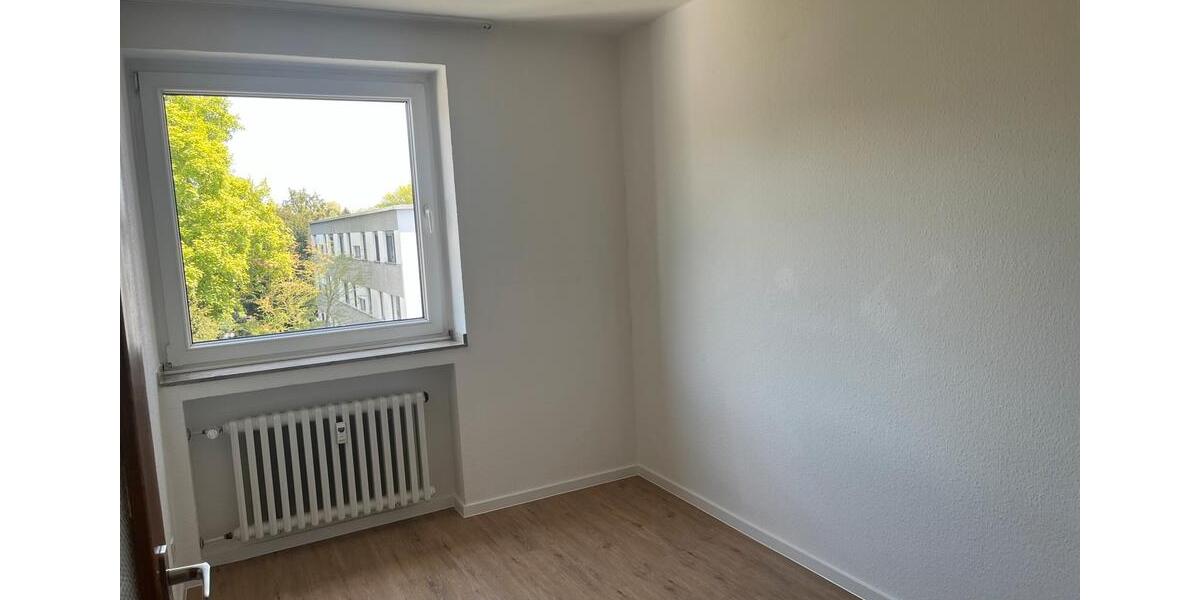 Etagenwohnung Krefeld Bockum - 3 Zimmer, 62 m&sup2;, 176.700&euro; | Angebot:26502483