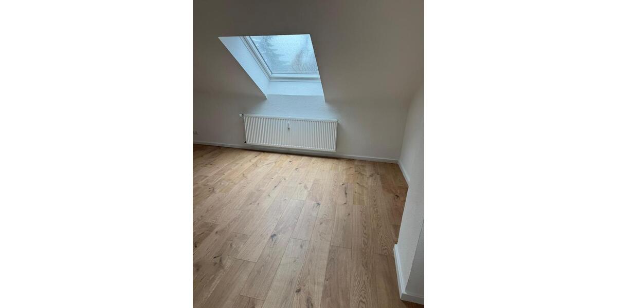 Dachgeschoßwohnung Düsseldorf Stadtbezirk 8 - 1 Zimmer, 42 m&sup2;, 670&euro; | Angebot:25308654