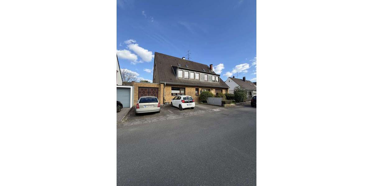 Etagenwohnung Düsseldorf Unterrath - 2 Zimmer, 60 m&sup2;, 720&euro; | Angebot:25958477