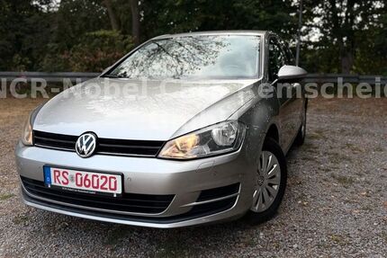 VW Golf 79.928 km 8.490 &euro; Remscheid 42857