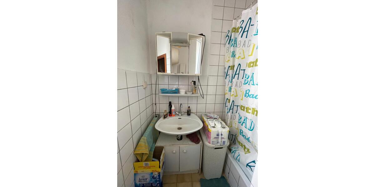 Erdgeschoßwohnung Duisburg Mittelmeiderich - 3 Zimmer, 60 m&sup2;, 420&euro; | Angebot:26455637