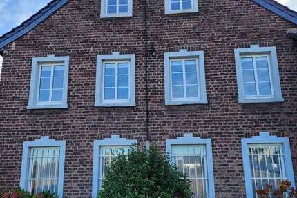 Haus Krefeld Benrad - 10 Zimmer, 220 m&sup2;, 950.000&euro; | Angebot:21808077