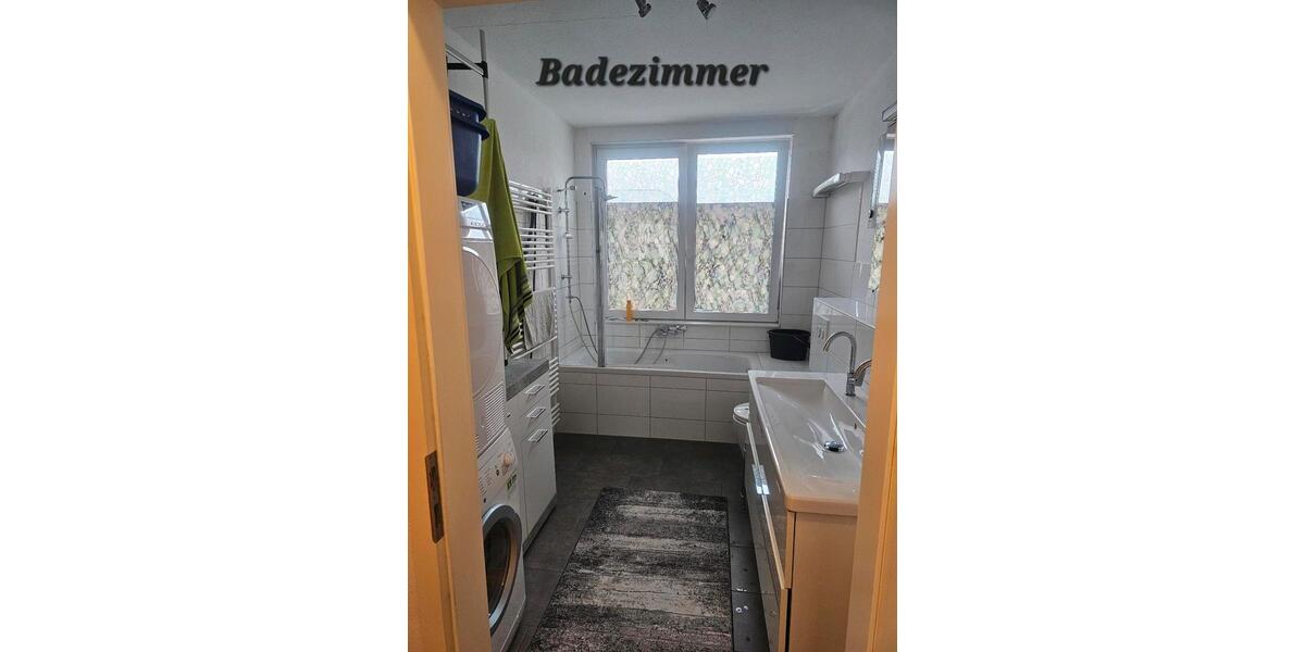 Etagenwohnung Solingen - 6 Zimmer, 130 m&sup2;, 1.600&euro; | Angebot:25640100