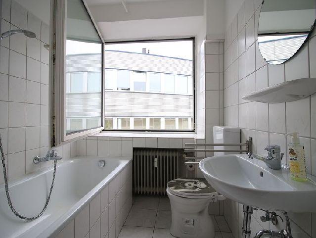 Etagenwohnung Krefeld - 2 Zimmer, 65 m&sup2;, 600&euro; | Angebot:25255768
