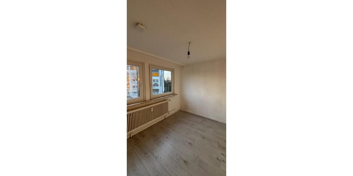 Etagenwohnung Bottrop Ebel - 4.5 Zimmer, 95 m&sup2;, 902&euro; | Angebot:26194917