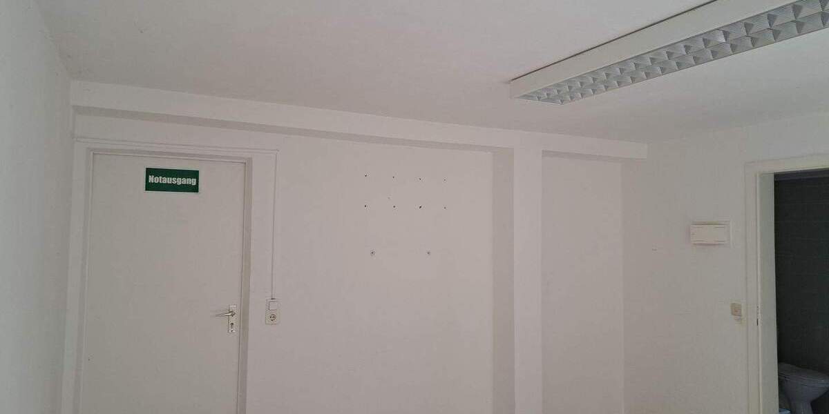 Gewerbeobjekt Ratingen Zentrum - 1 Zimmer, 126 m&sup2;, 1.350&euro; | Angebot:26528309
