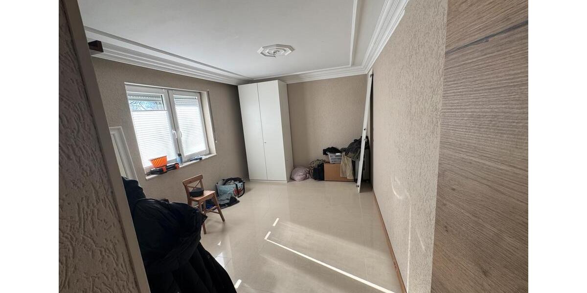 Etagenwohnung Duisburg Beeck - 4.5 Zimmer, 88 m&sup2;, 1.400&euro; | Angebot:27542468