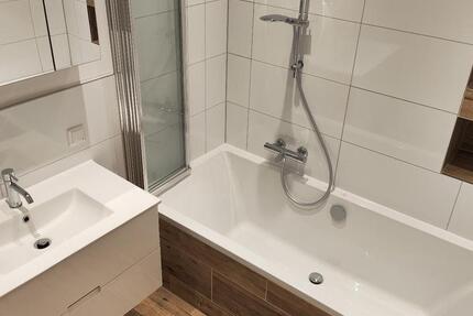 Wohnung Oberhausen - 2 Zimmer, 82 m&sup2;, 740&euro; | Angebot:25404192