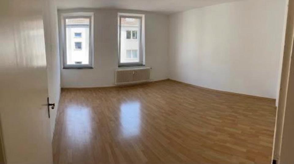 Etagenwohnung Duisburg Duisburg-Mitte - 2 Zimmer, 60 m&sup2;, 750&euro; | Angebot:27568892