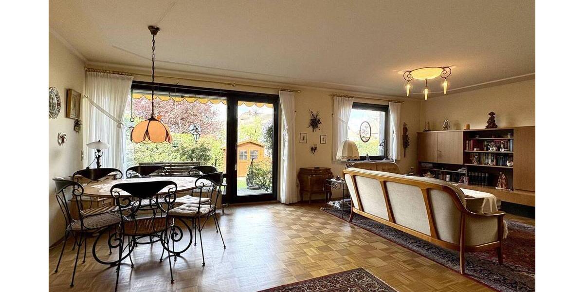 Etagenwohnung Moers Hülsdonk - 4 Zimmer, 104 m&sup2;, 279.000&euro; | Angebot:26595182