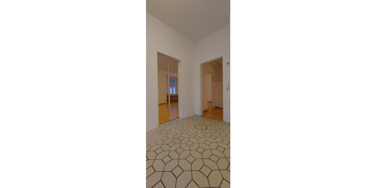 Erdgeschoßwohnung Solingen Central - 2 Zimmer, 100 m&sup2;, 1.000&euro; | Angebot:25478961