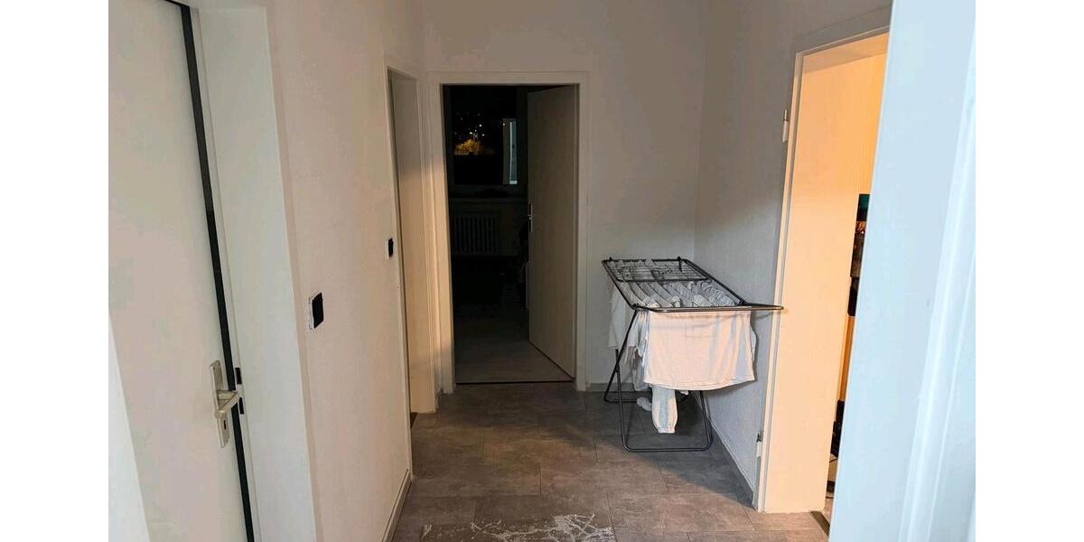 Etagenwohnung Wuppertal Gemarkung Elberfeld - 3 Zimmer, 90 m&sup2;, 1.050&euro; | Angebot:25865903