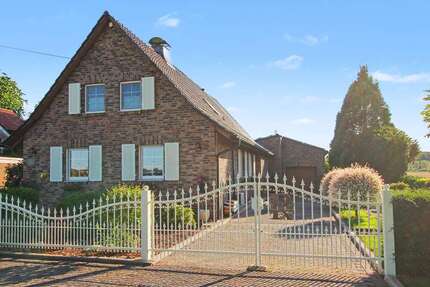 Haus Neukirchen-Vluyn Vluyn - 6 Zimmer, 271 m&sup2;, 1.175.000&euro; | Angebot:26971327