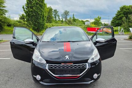 Peugeot 208 60.500 km 6.000 &euro; Düsseldorf 40472