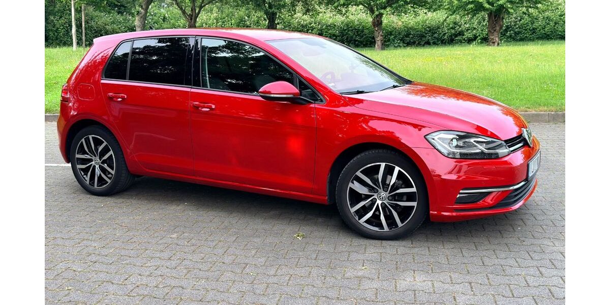 VW Golf 124.670 km 9.750 &euro; Ratingen 40878