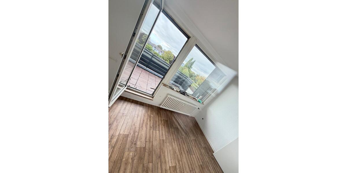 Dachgeschoßwohnung Duisburg Angerhausen - 2.5 Zimmer, 58 m&sup2;, 465&euro; | Angebot:27564629
