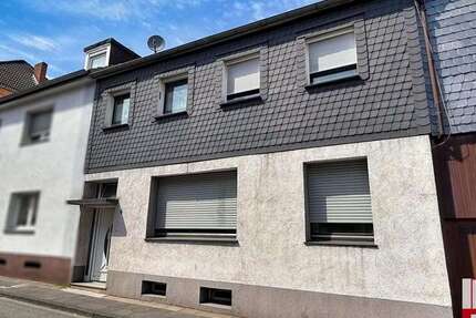 Haus Duisburg Beeck - 6 Zimmer, 200 m&sup2;, 295.000&euro; | Angebot:27521889