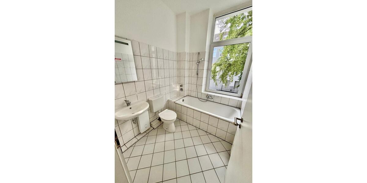 Etagenwohnung Krefeld - 3 Zimmer, 69 m&sup2;, 1.100&euro; | Angebot:25941038