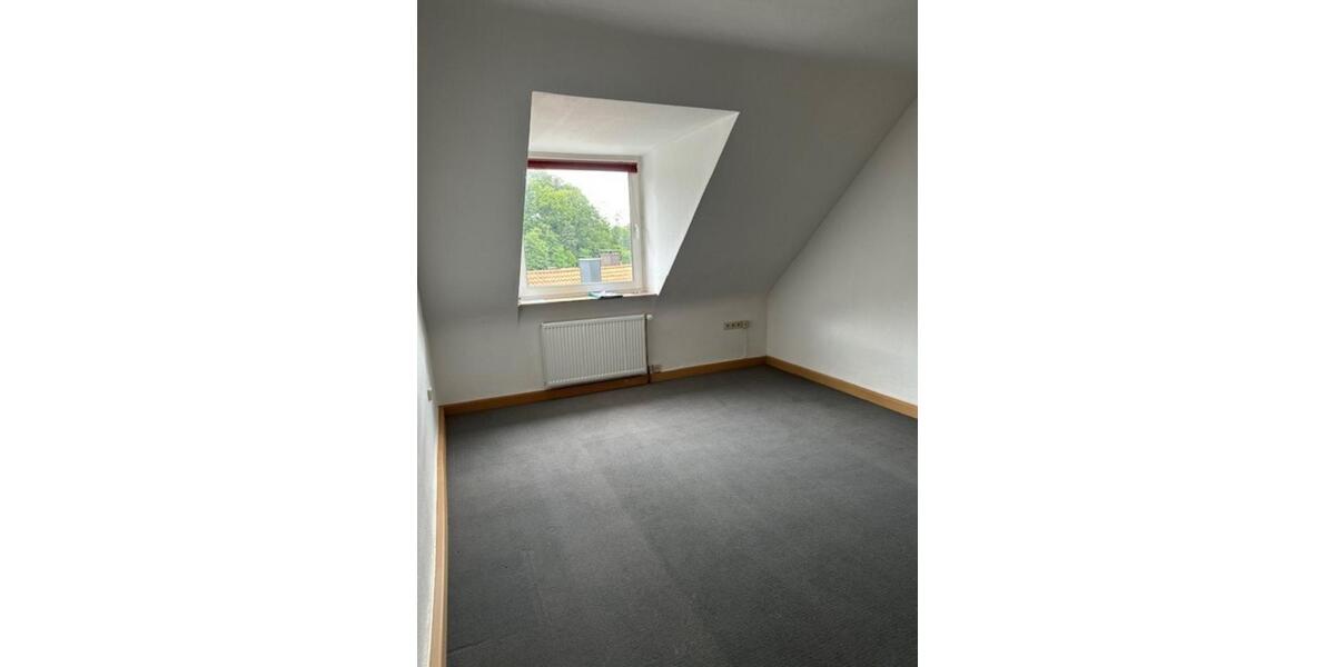 Dachgeschoßwohnung Wuppertal Unterbarmen - 2 Zimmer, 65 m&sup2;, 450&euro; | Angebot:25999742