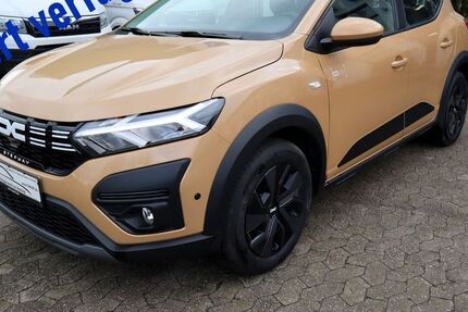 Dacia Sandero 2.000 km 17.450 &euro; Krefeld 47799