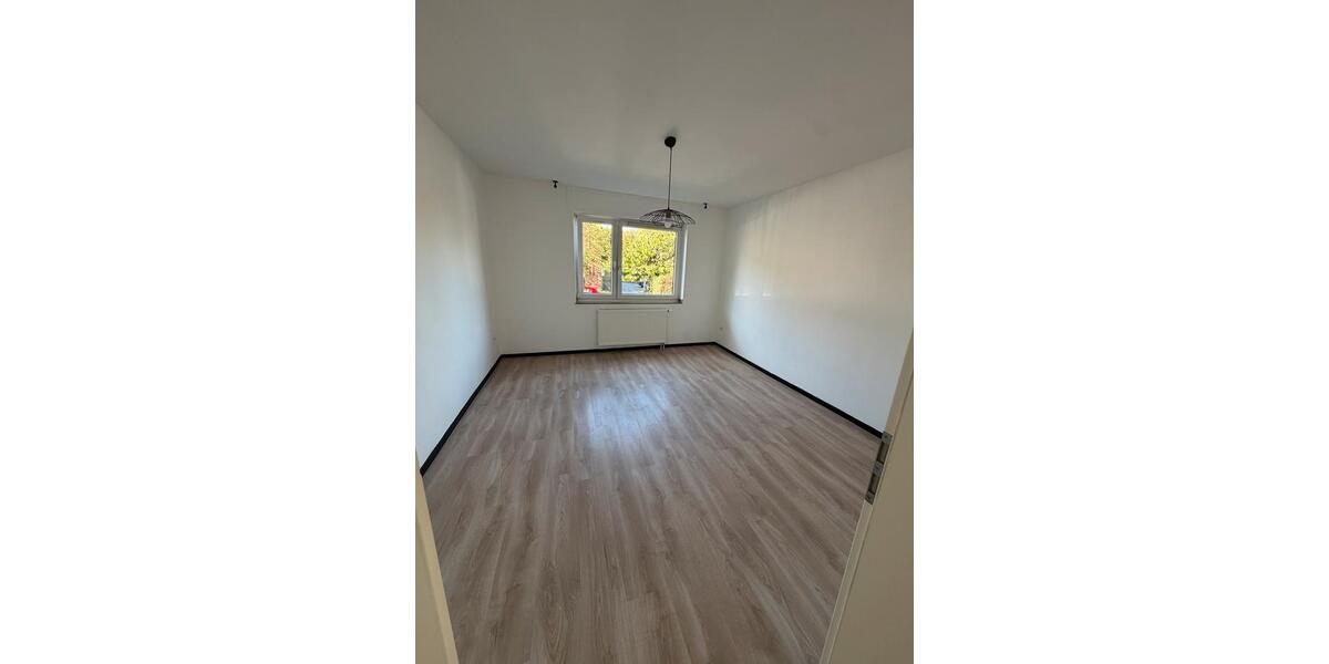 Etagenwohnung Neuss Augustinusviertel - 3 Zimmer, 60 m&sup2;, 285.000&euro; | Angebot:27514311