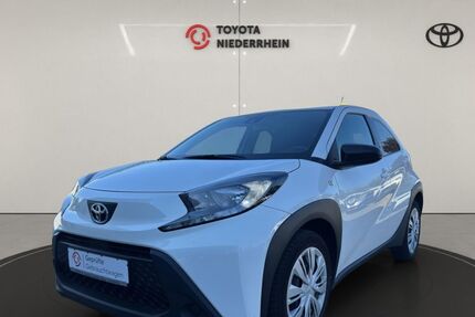 Toyota Aygo (X) 33.900 km 11.485 &euro; Krefeld 47809