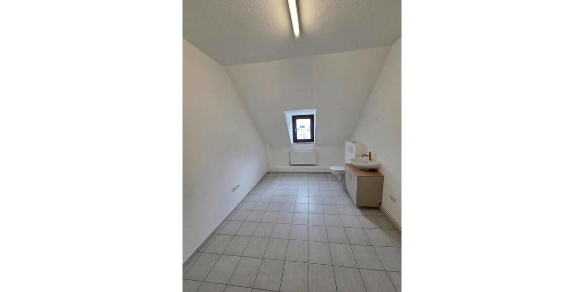 Maisonettenwohnung Duisburg Essenberg - 5 Zimmer, 155 m&sup2;, 1.050&euro; | Angebot:27552153