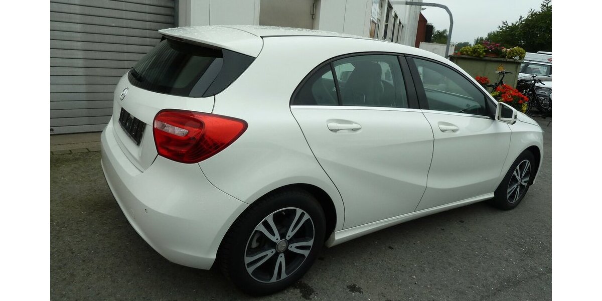 Mercedes-Benz A 180 CDI Style Sportsitze Klima Navi Alu Kamera 87.000 km 12.900 &euro; Ratingen 40885