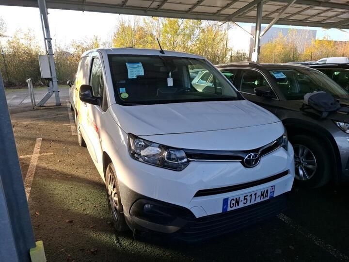 Toyota Proace City 124.000 km 13.890 &euro; Gelsenkirchen 45884