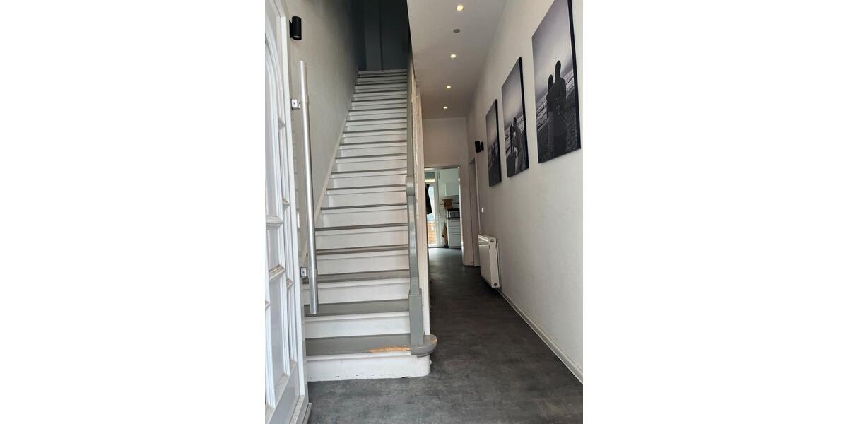 Doppelhaushälfte Essen Stadtbezirk VI - 6 Zimmer, 140 m&sup2;, 299.999&euro; | Angebot:27208967