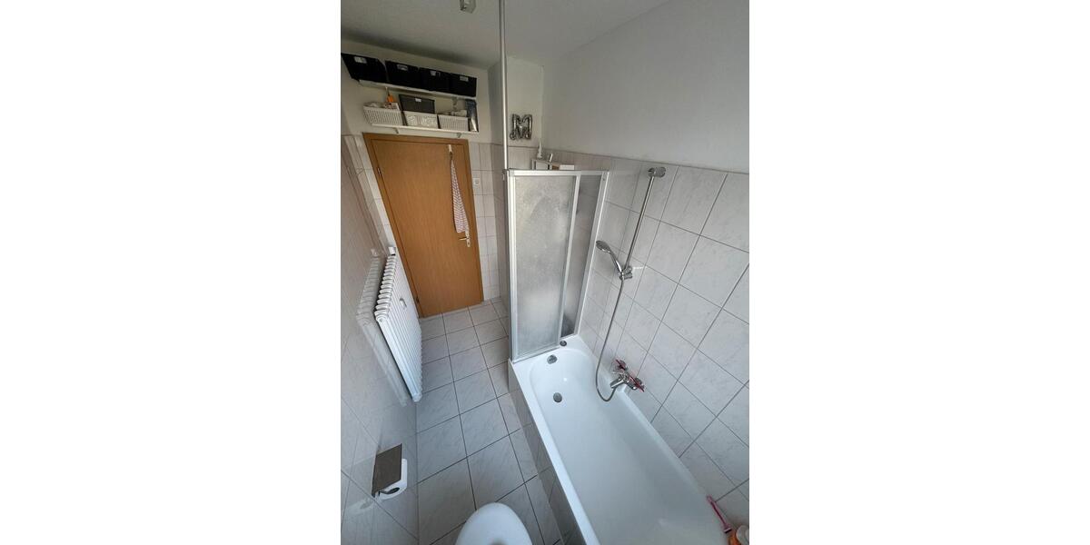 Etagenwohnung Essen Stadtbezirk VI - 2 Zimmer, 50 m&sup2;, 700&euro; | Angebot:25637304